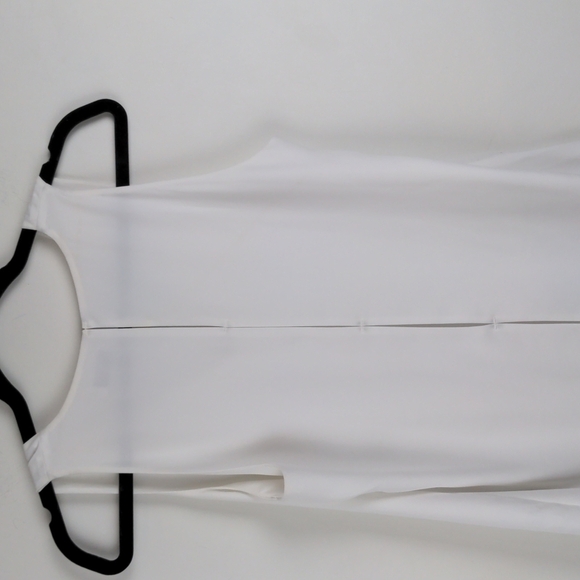 ARITZIA Babaton Maddox Blouse White Flowy Top XS Maddox Is A Sleeveless Blouse - Picture 7 of 9